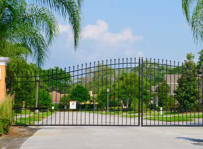 Private Entry Gate